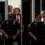 Donald Trump Meminta untuk Menunda Pengadilan Pemerkosaannya Setelah Drama Hush-Money